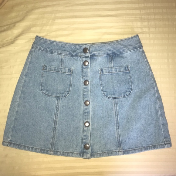 Brandy Melville Dresses & Skirts - Brandy Melville denim skirt
